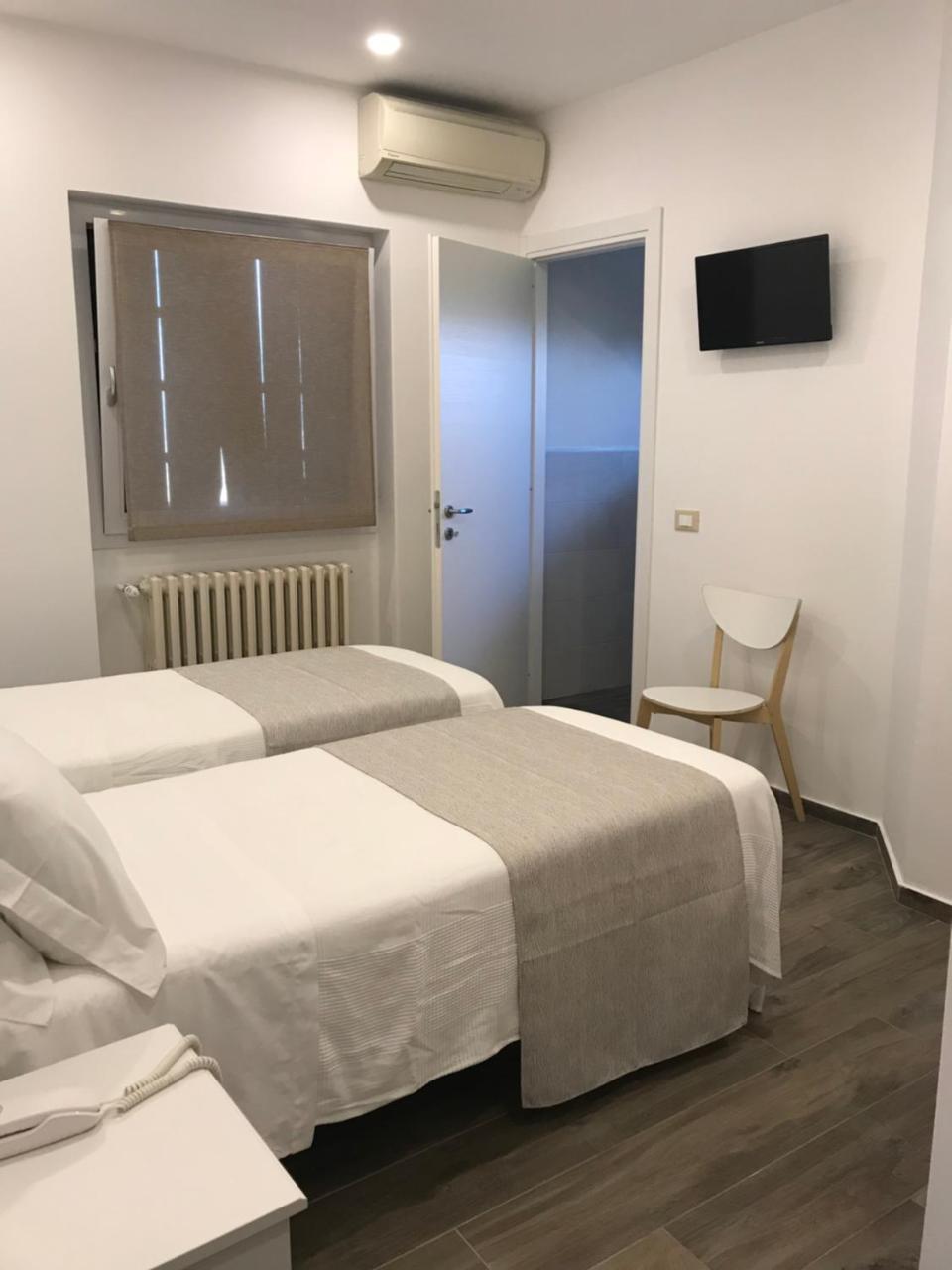 Hotel Cambogia Zibido San Giacomo Esterno foto